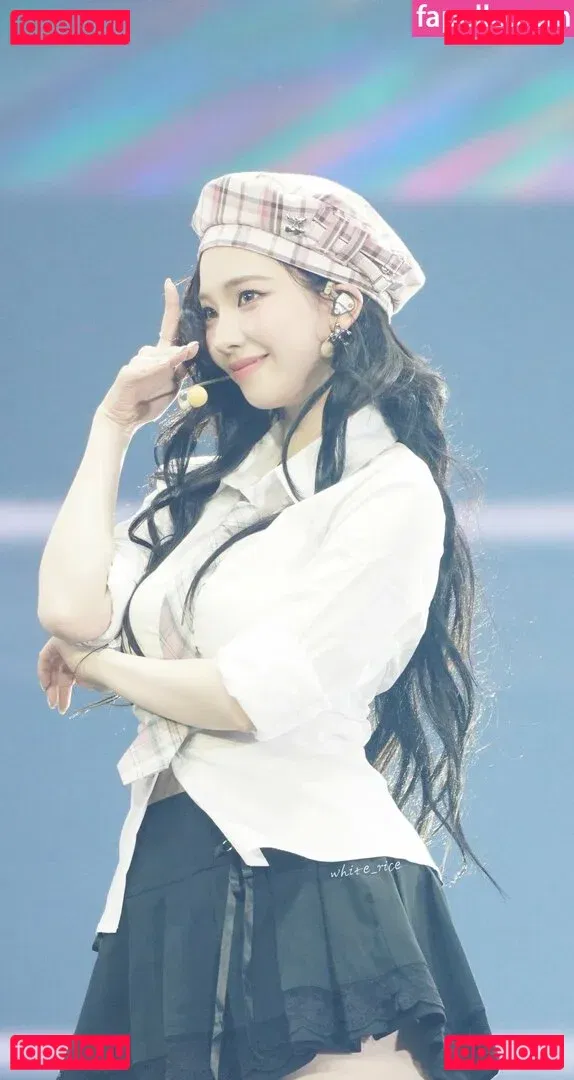 katarinabluu Onlyfans Photo Gallery 