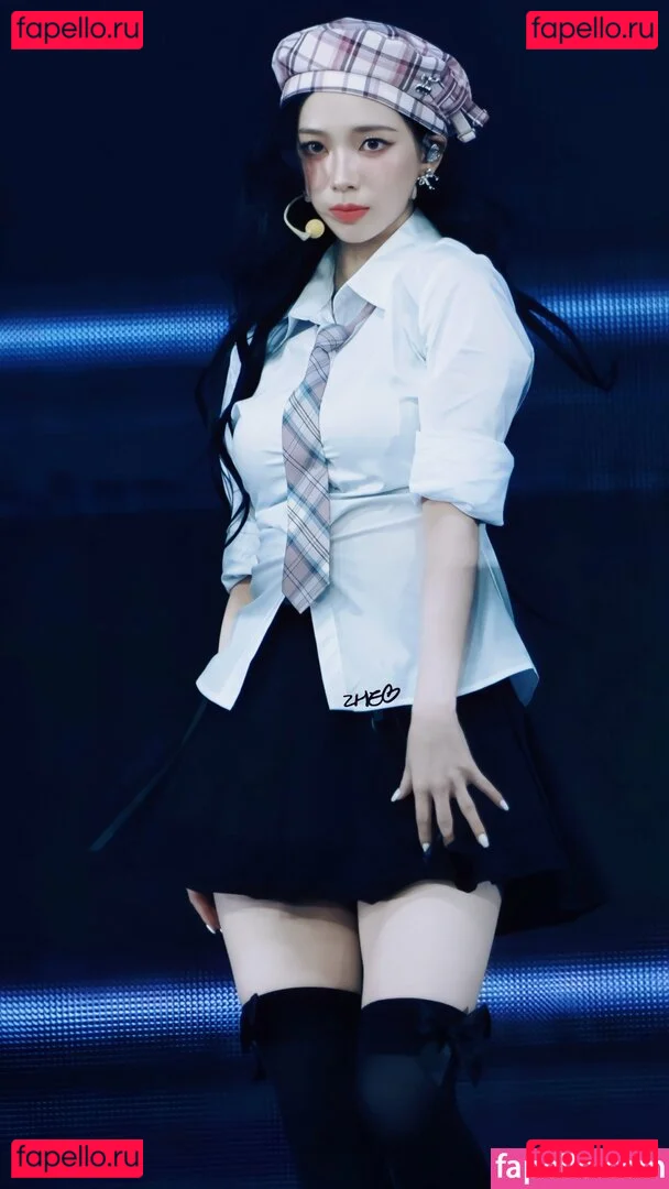 katarinabluu Onlyfans Photo Gallery 