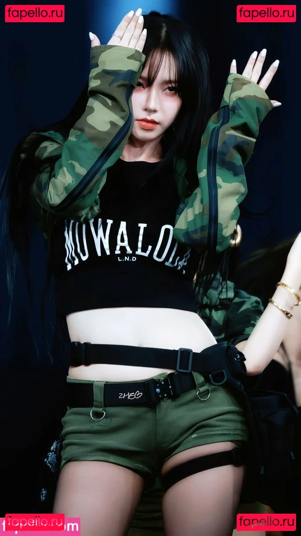 katarinabluu Onlyfans Photo Gallery 