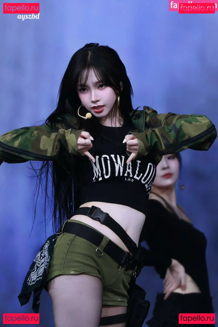 katarinabluu Onlyfans Photo Gallery 