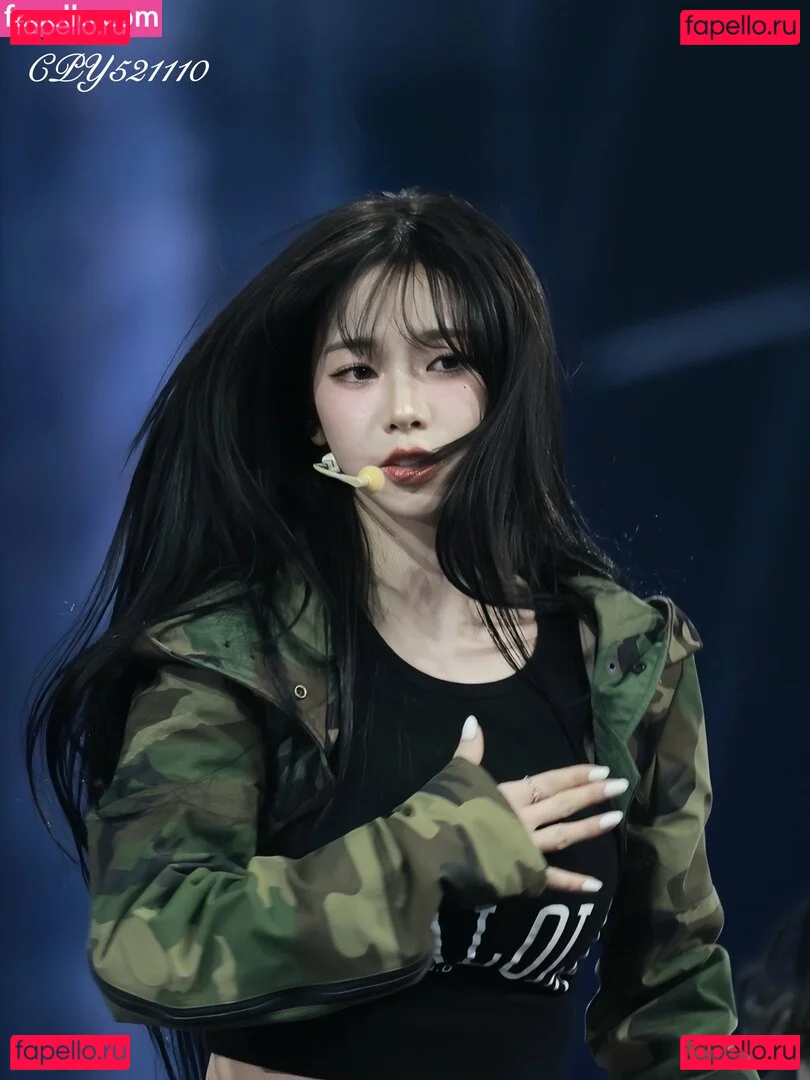 katarinabluu Onlyfans Photo Gallery 