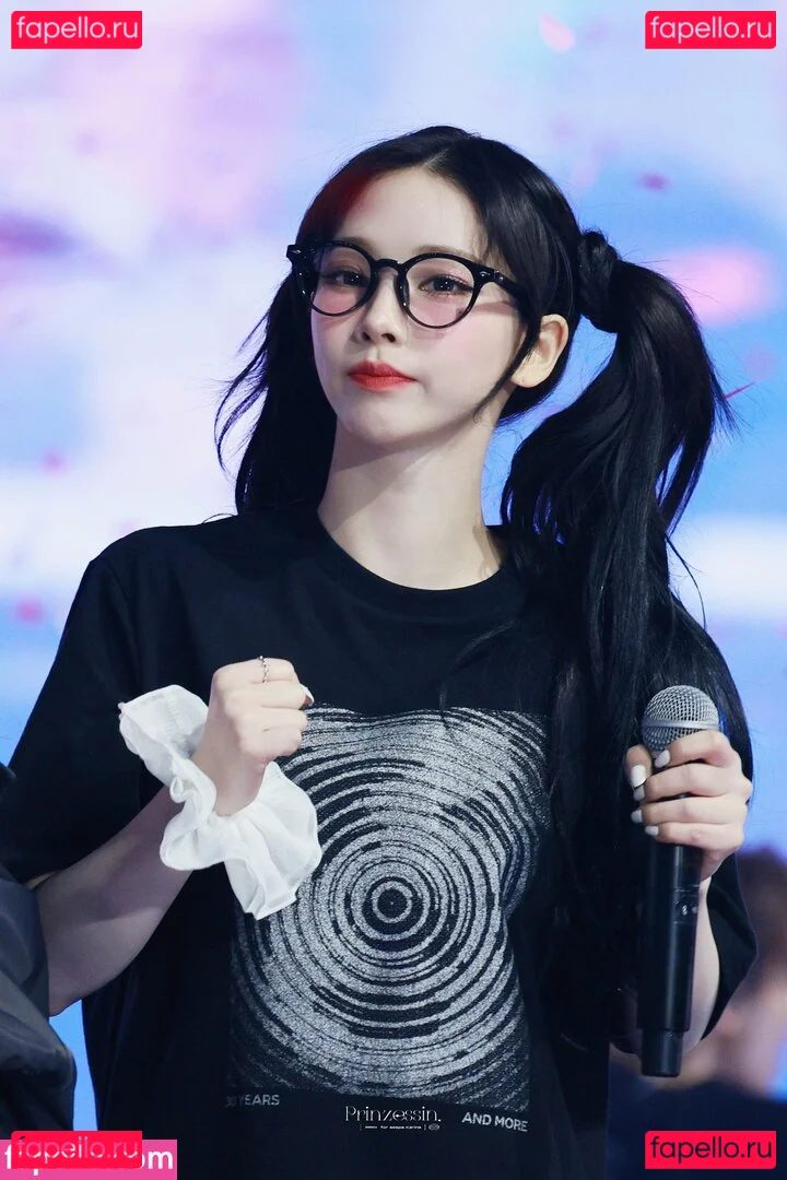 katarinabluu Onlyfans Photo Gallery 