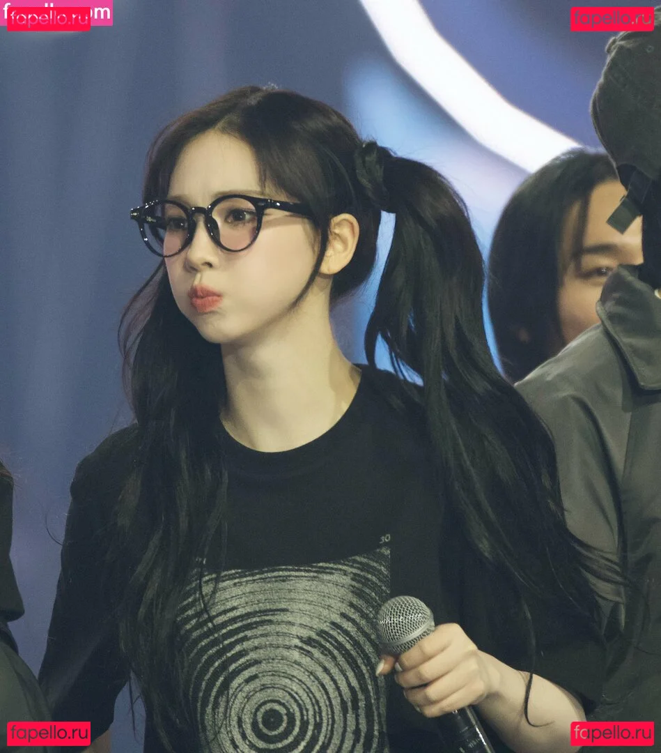 katarinabluu Onlyfans Photo Gallery 