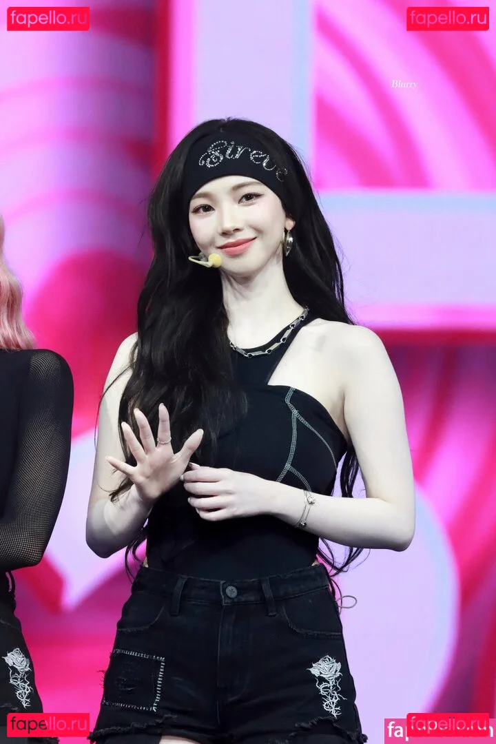 katarinabluu Onlyfans Photo Gallery 