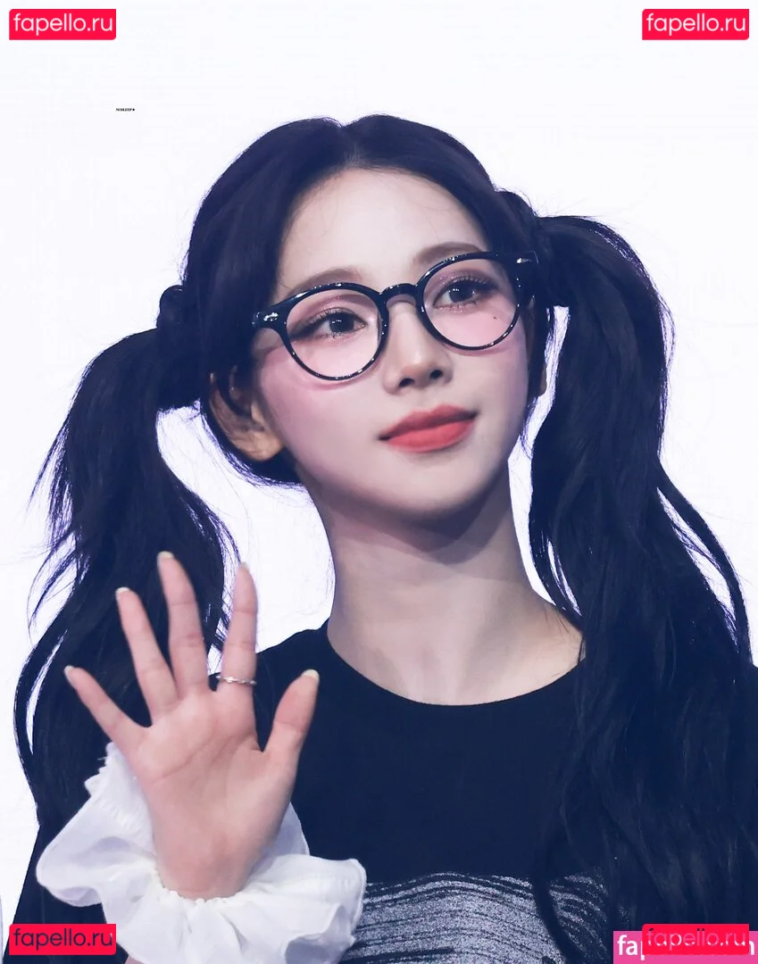 katarinabluu Onlyfans Photo Gallery 