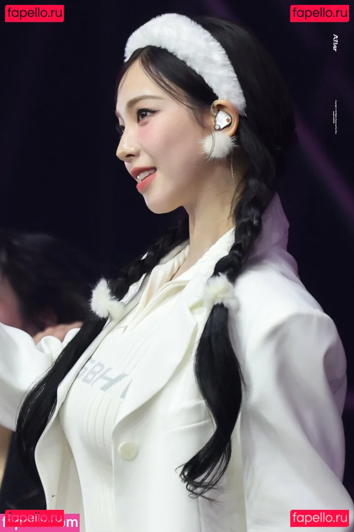 katarinabluu Onlyfans Photo Gallery 