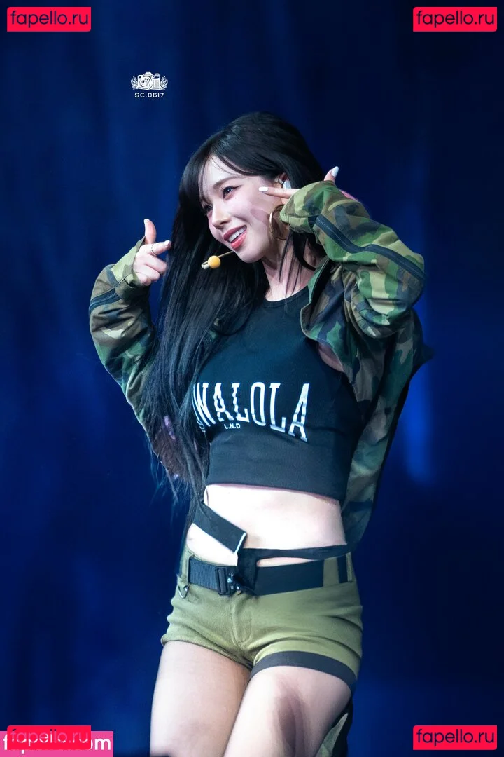 katarinabluu Onlyfans Photo Gallery 