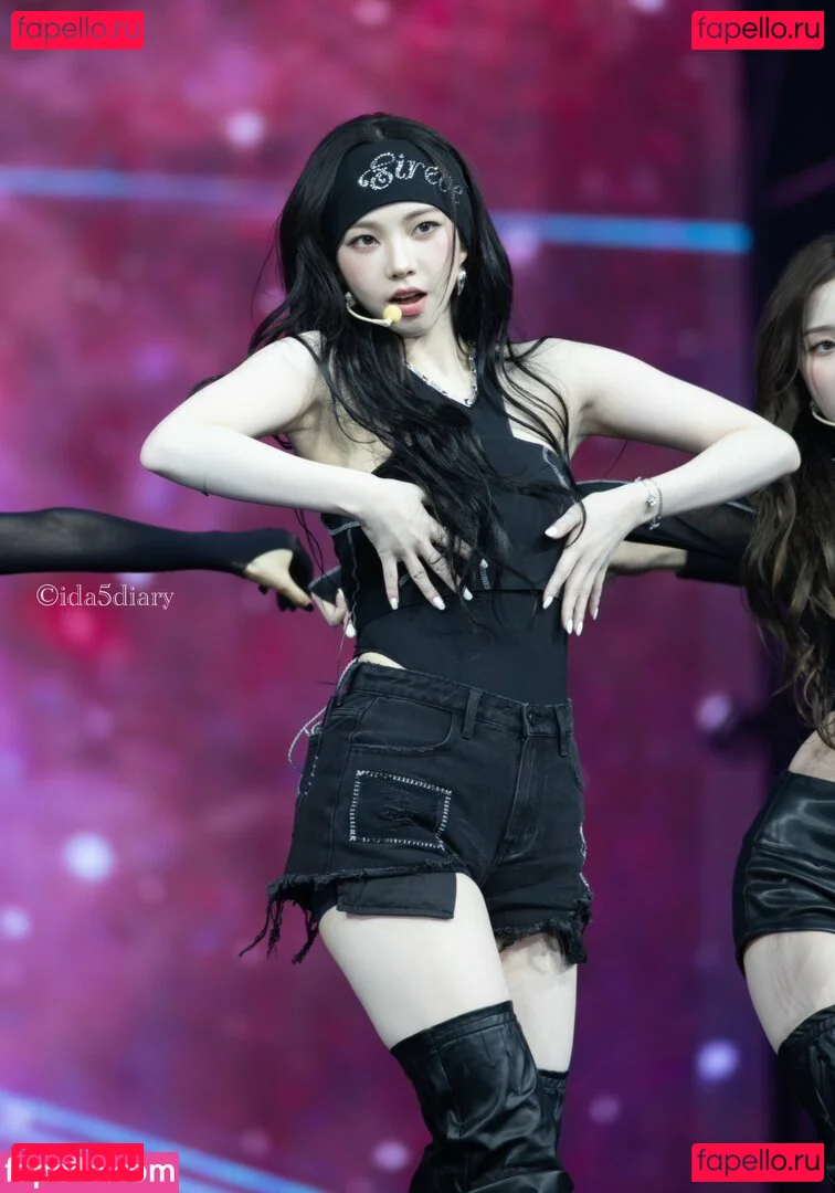 katarinabluu Onlyfans Photo Gallery 