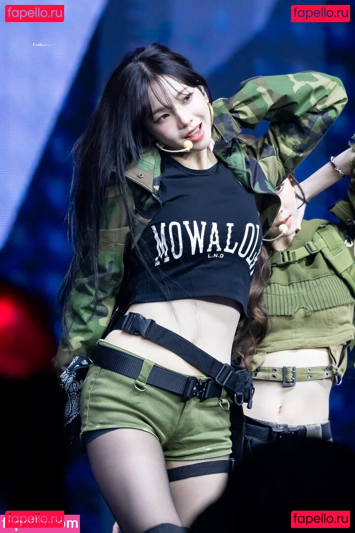 katarinabluu Onlyfans Photo Gallery 