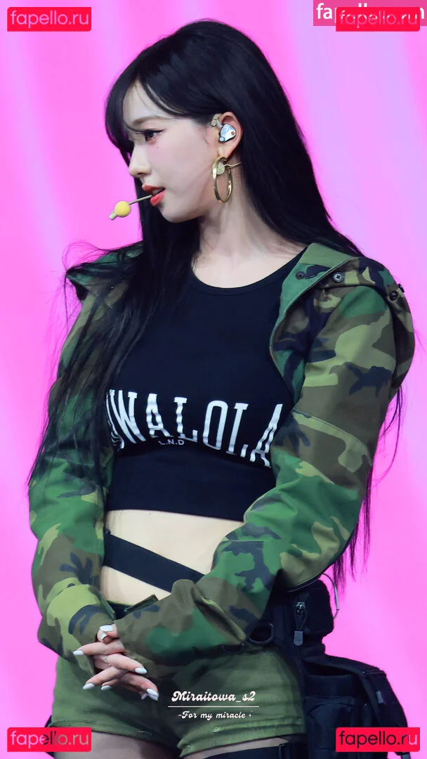 katarinabluu Onlyfans Photo Gallery 