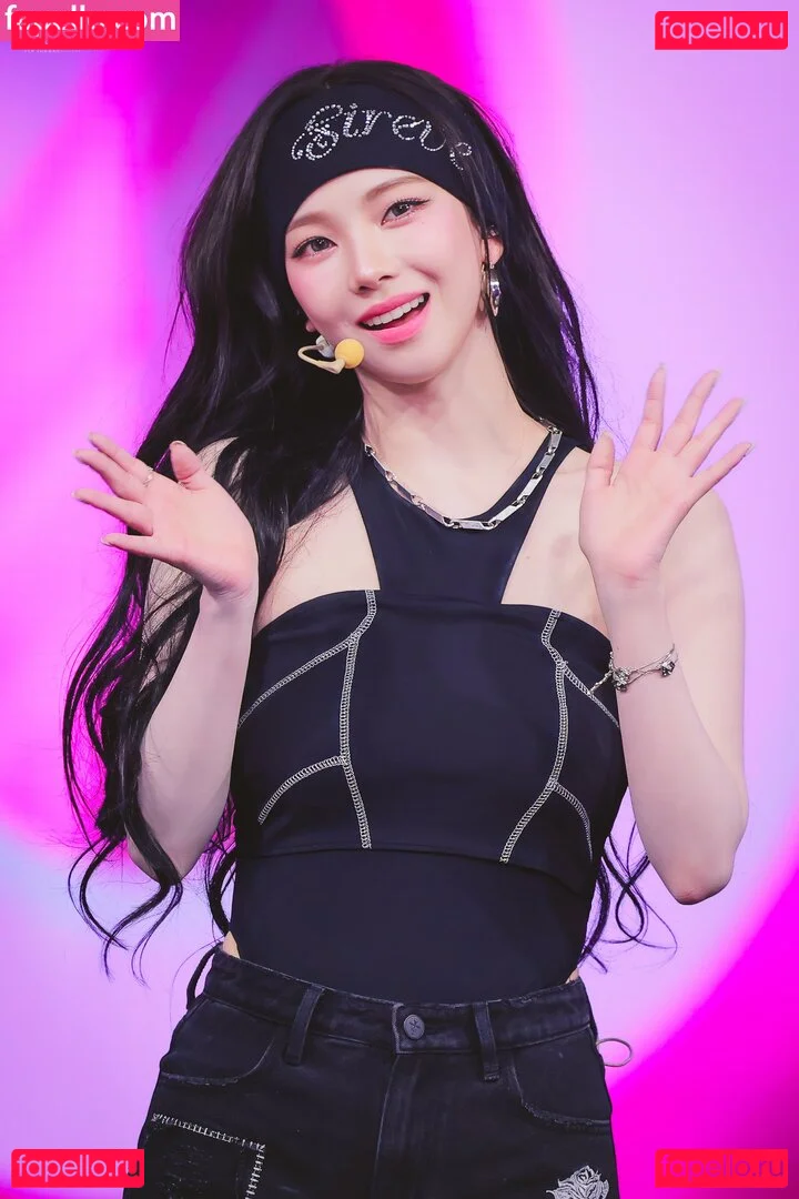 katarinabluu Onlyfans Photo Gallery 