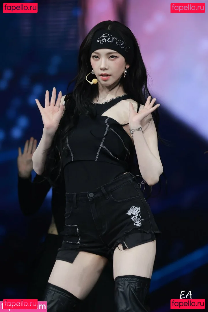 katarinabluu Onlyfans Photo Gallery 