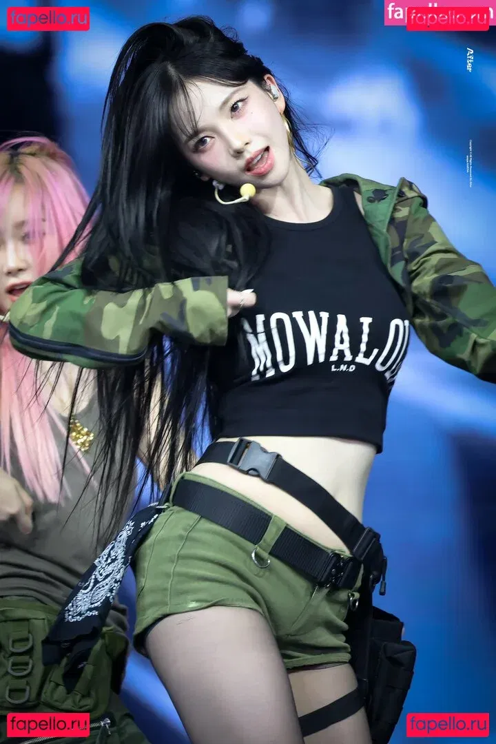 katarinabluu Onlyfans Photo Gallery 