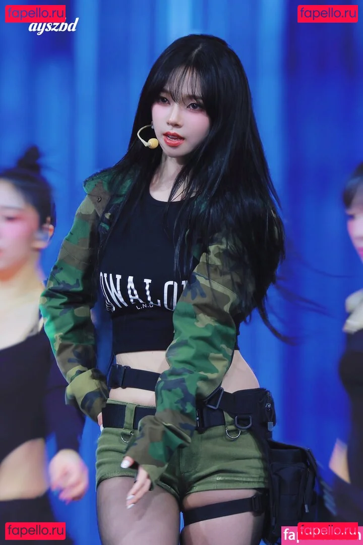 katarinabluu Onlyfans Photo Gallery 