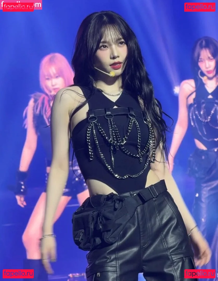 katarinabluu Onlyfans Photo Gallery 