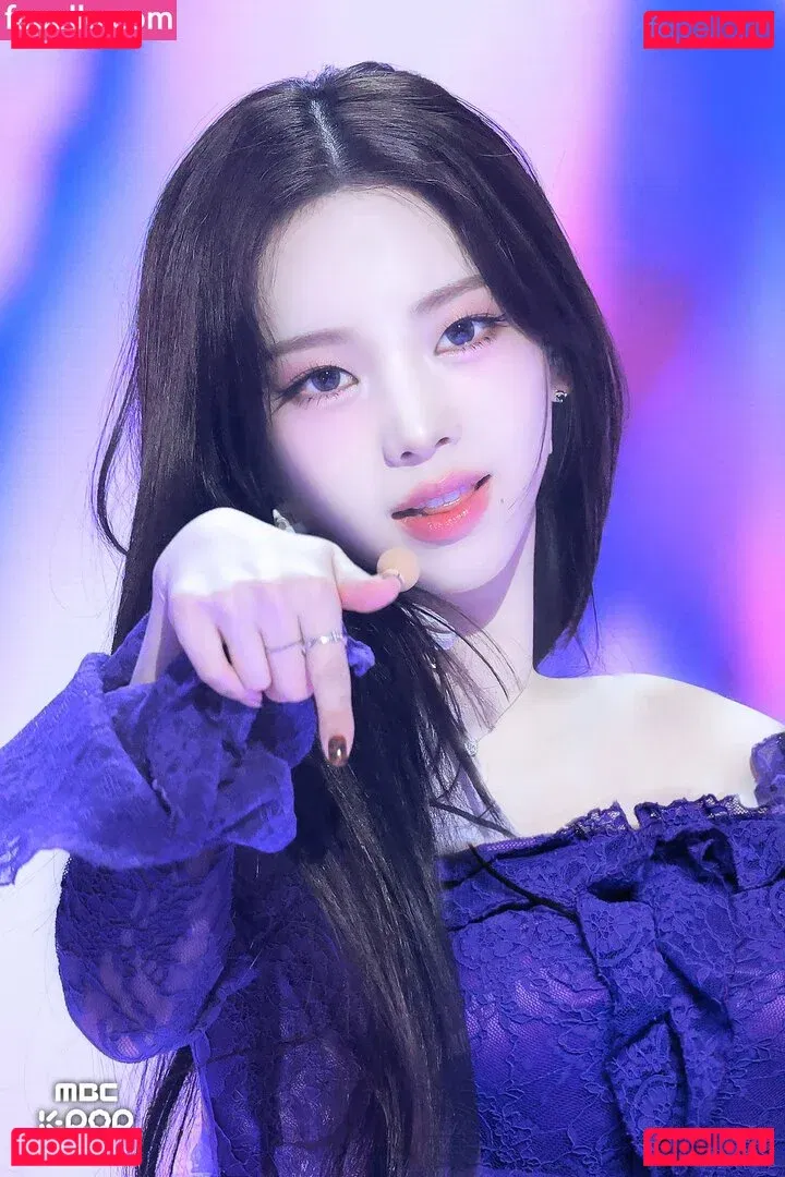 katarinabluu Onlyfans Photo Gallery 