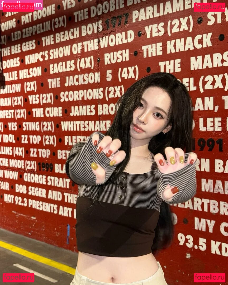 katarinabluu Onlyfans Photo Gallery 