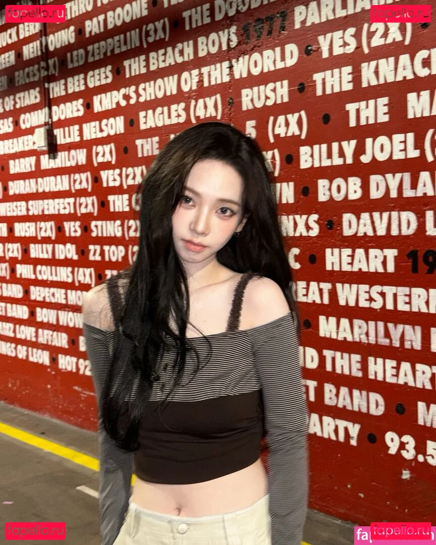 katarinabluu Onlyfans Photo Gallery 