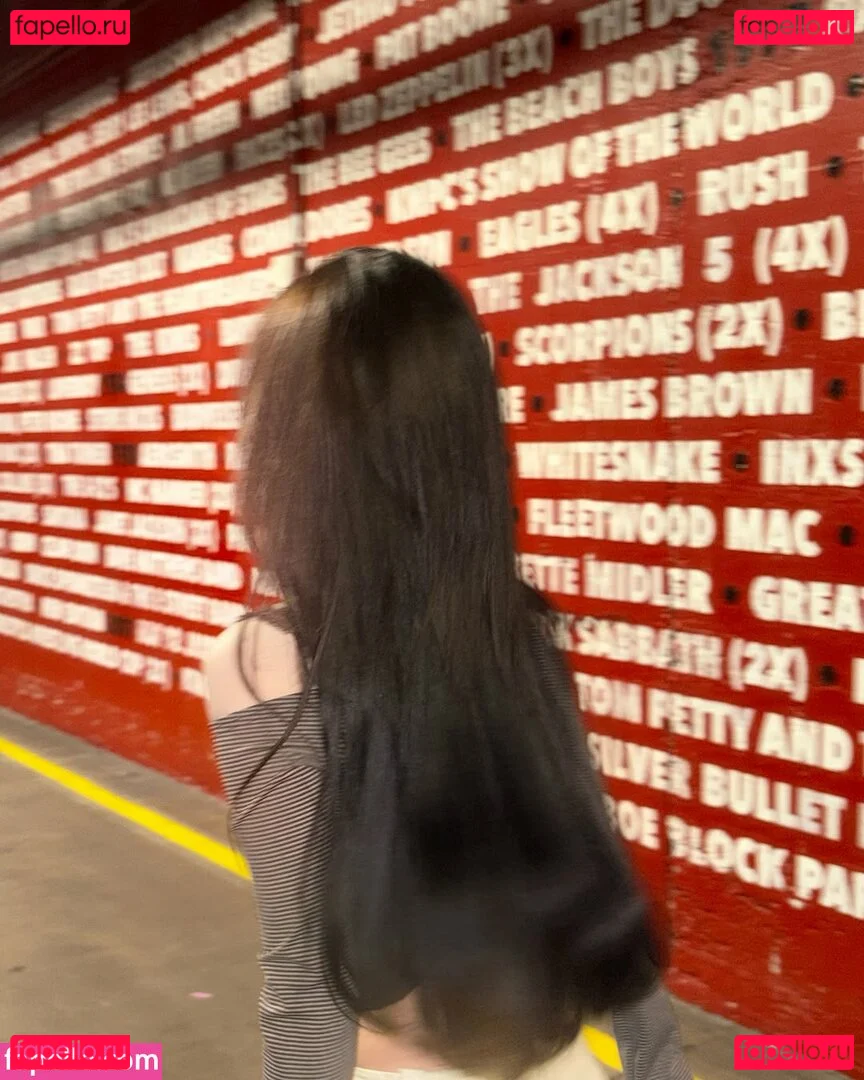 katarinabluu Onlyfans Photo Gallery 