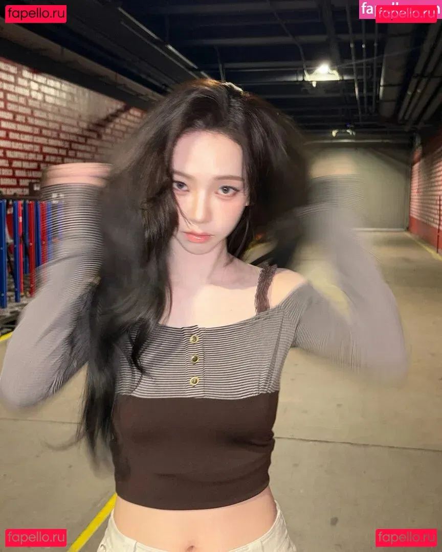 katarinabluu Onlyfans Photo Gallery 