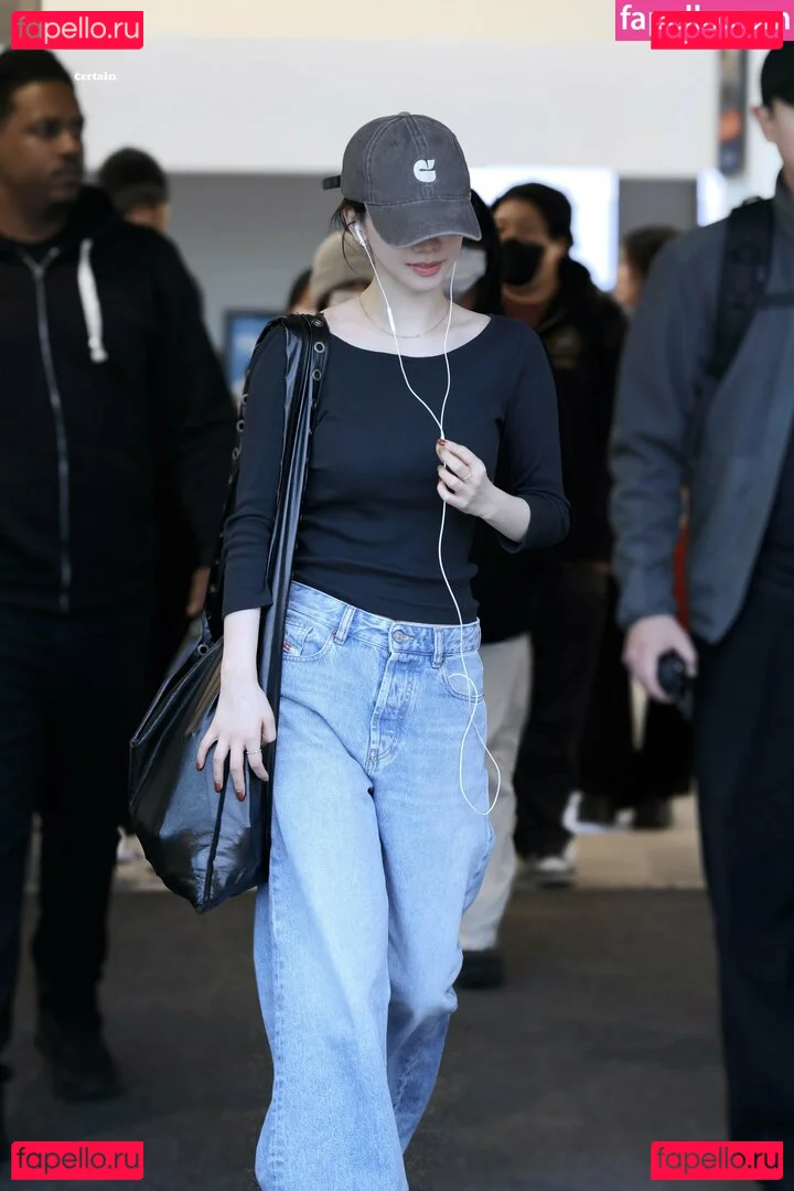 katarinabluu Onlyfans Photo Gallery 