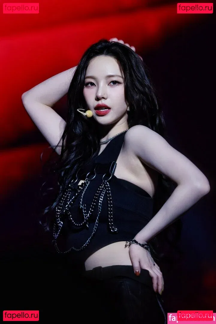 katarinabluu Onlyfans Photo Gallery 