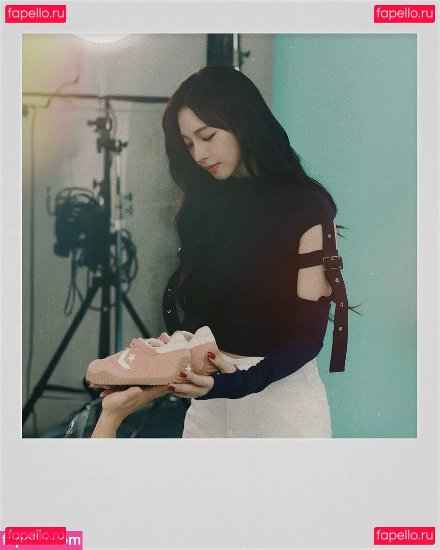 katarinabluu Onlyfans Photo Gallery 