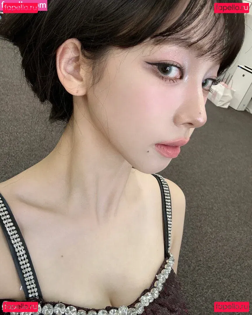 katarinabluu Onlyfans Photo Gallery 