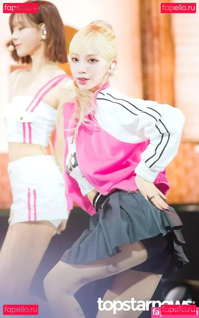 katarinabluu Onlyfans Photo Gallery 