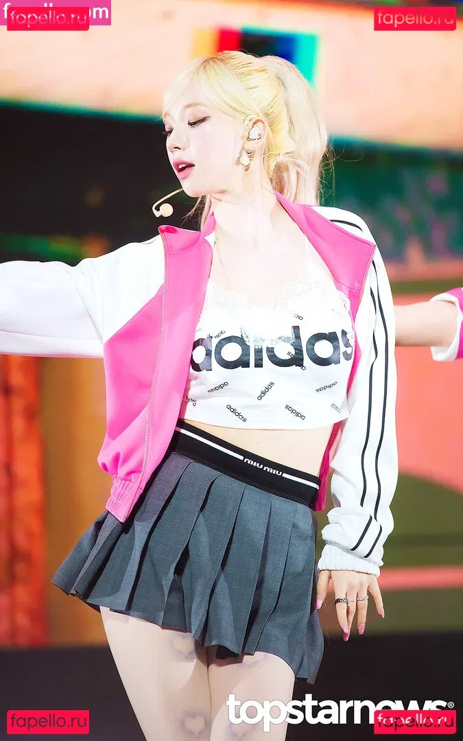 katarinabluu Onlyfans Photo Gallery 