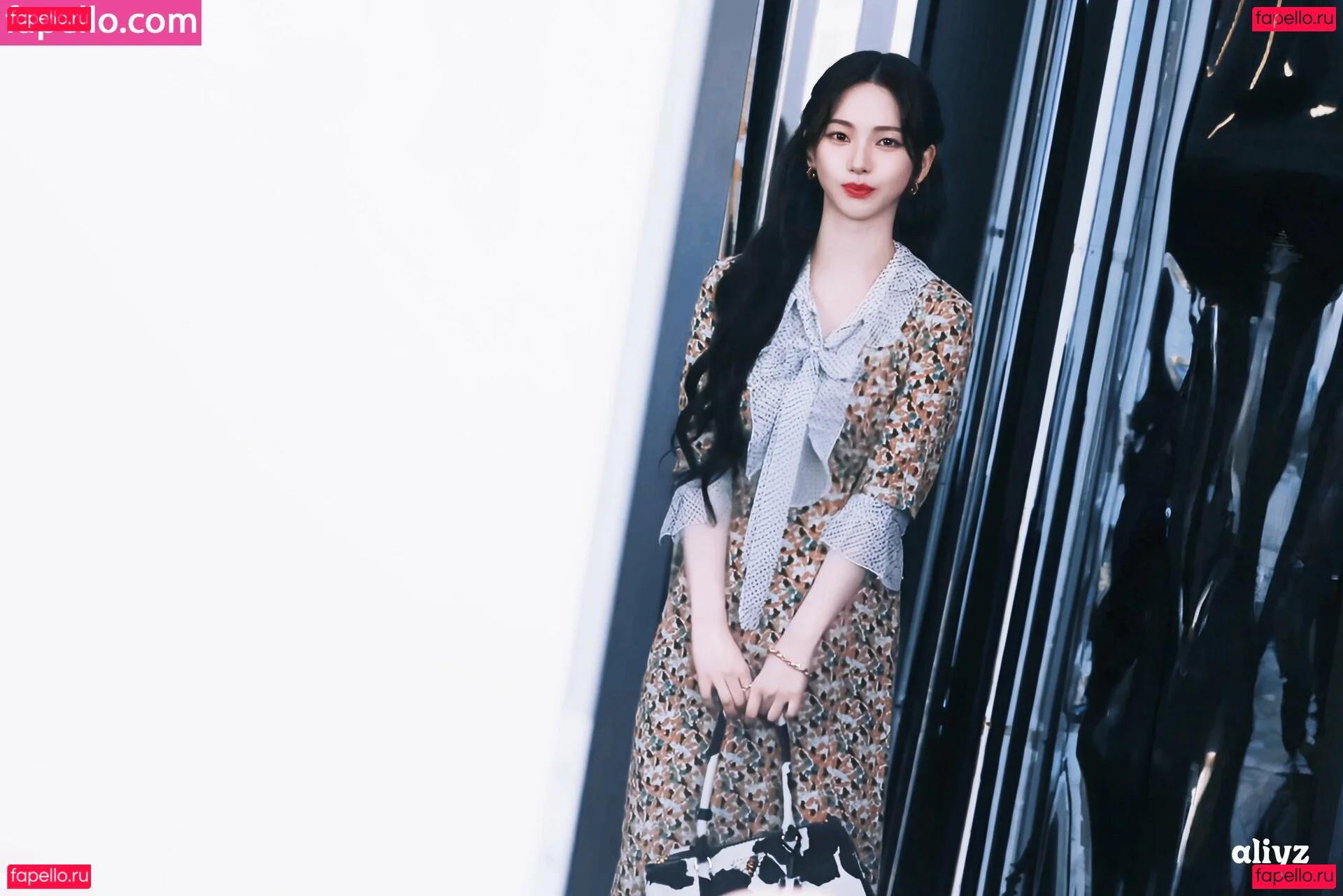 katarinabluu Onlyfans Photo Gallery 