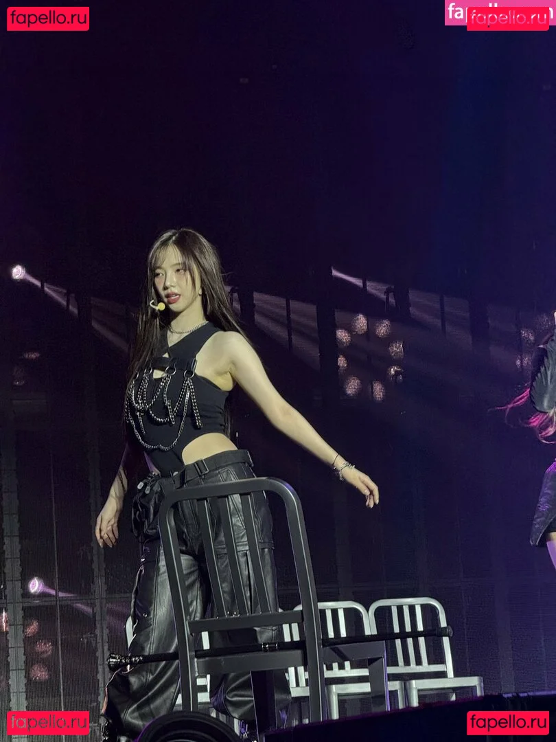 katarinabluu Onlyfans Photo Gallery 