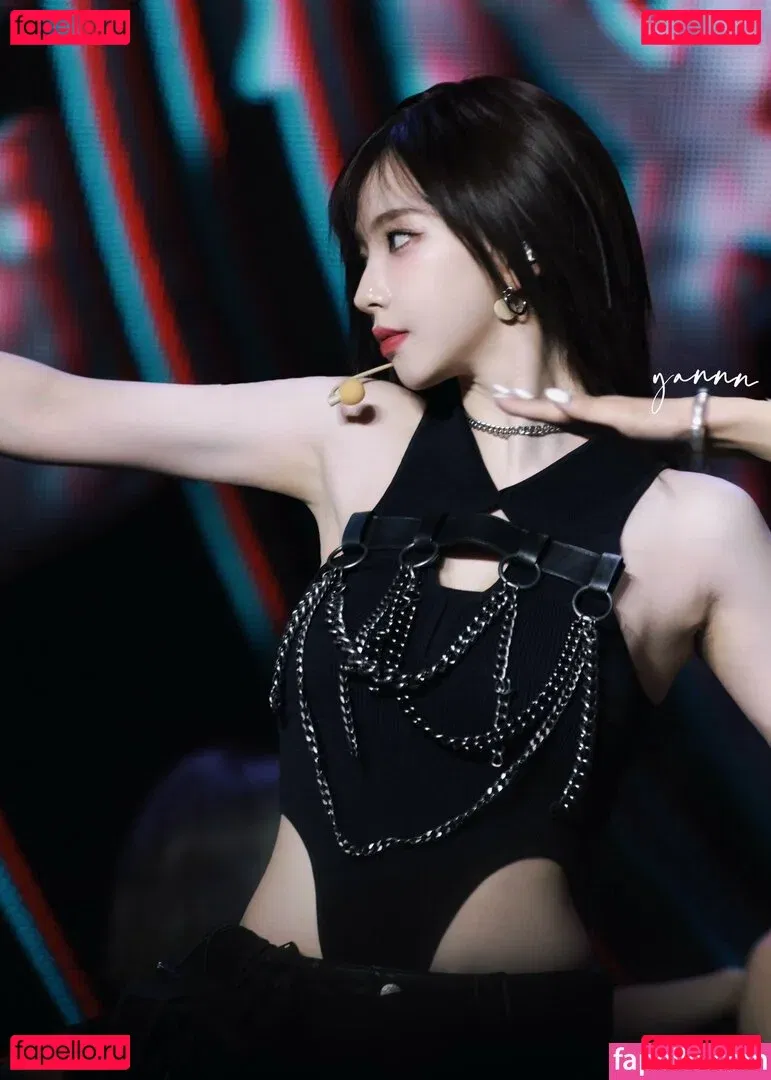 katarinabluu Onlyfans Photo Gallery 