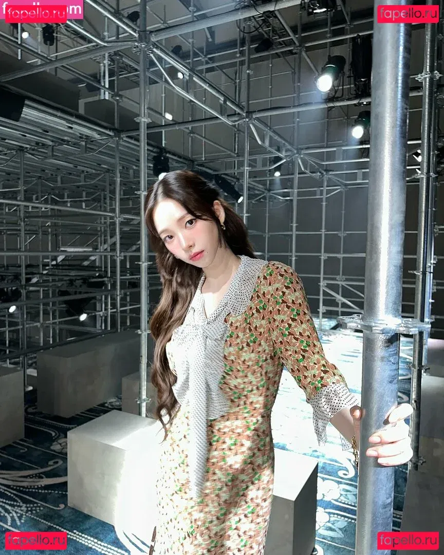 katarinabluu Onlyfans Photo Gallery 