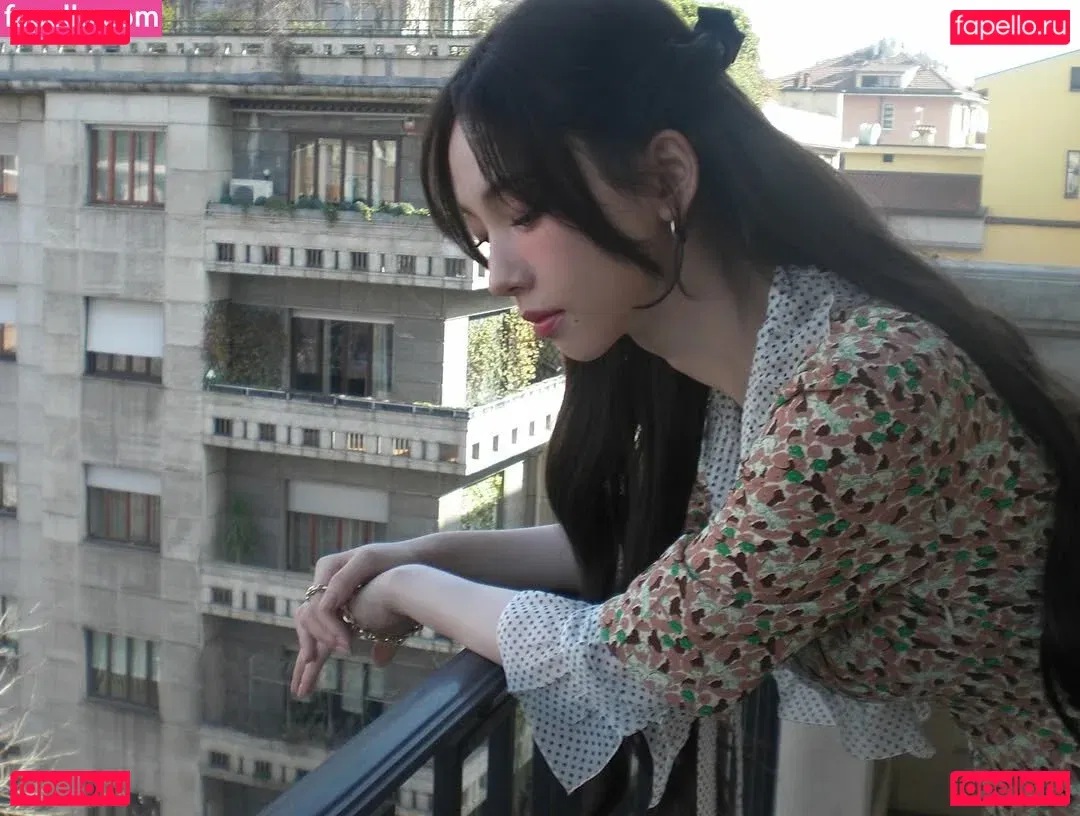 katarinabluu Onlyfans Photo Gallery 