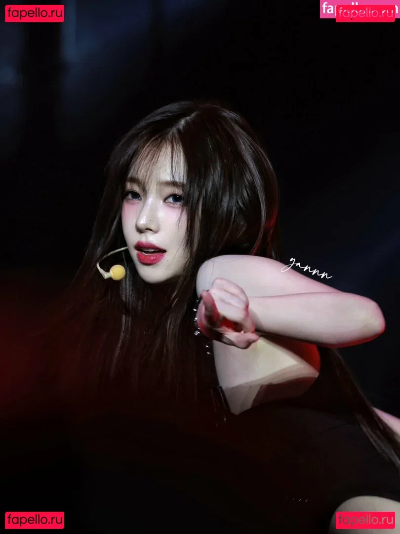 katarinabluu Onlyfans Photo Gallery 