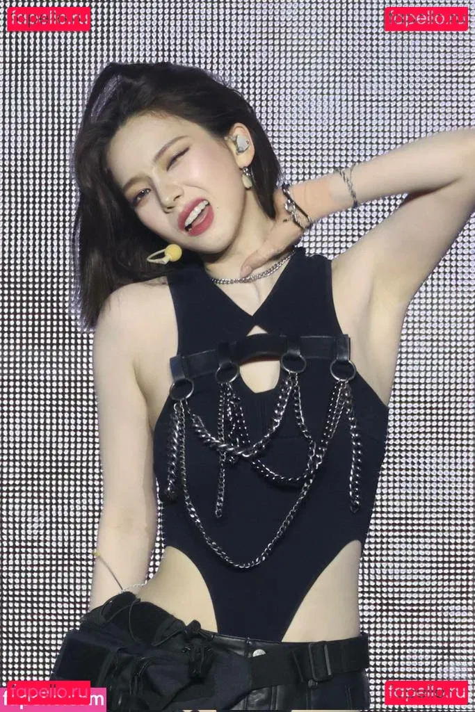 katarinabluu Onlyfans Photo Gallery 