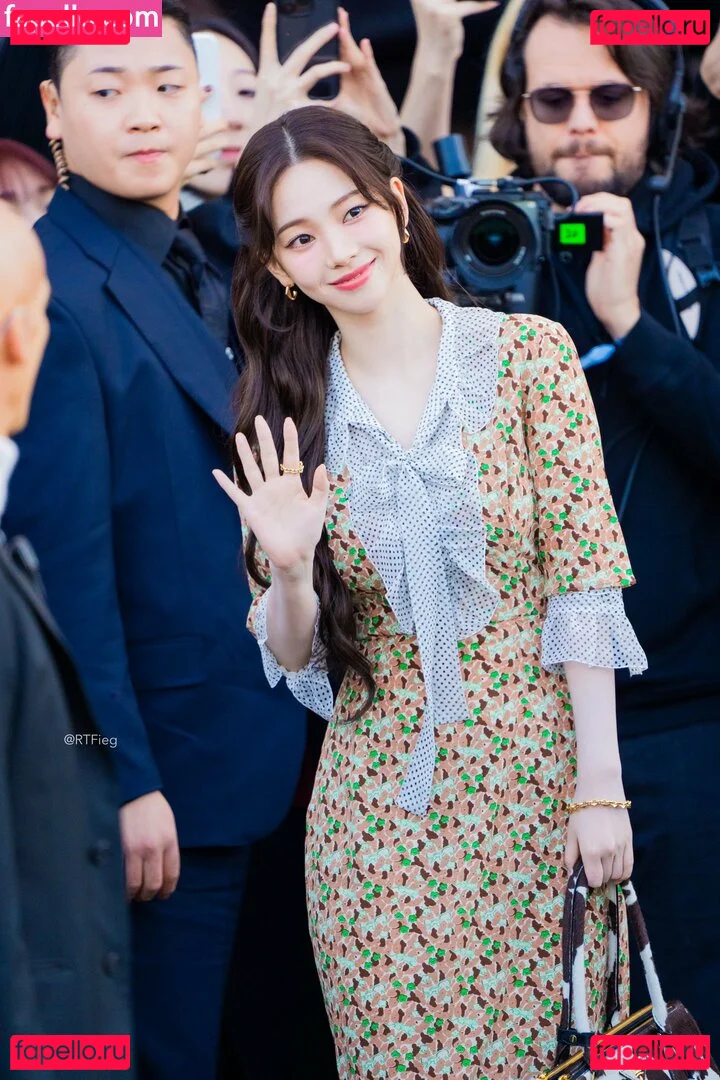 katarinabluu Onlyfans Photo Gallery 