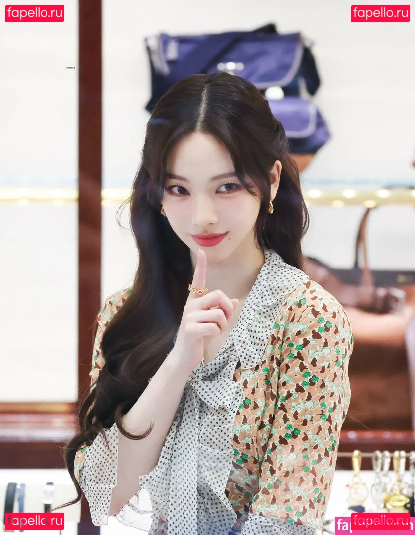 katarinabluu Onlyfans Photo Gallery 