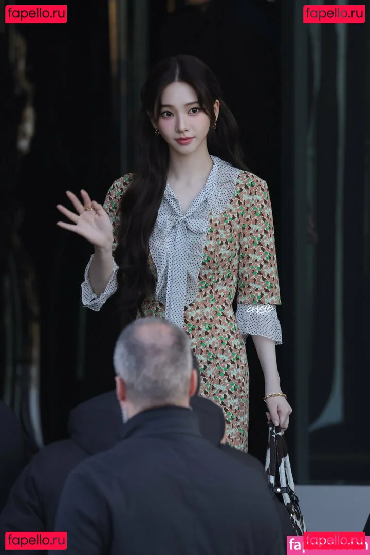 katarinabluu Onlyfans Photo Gallery 