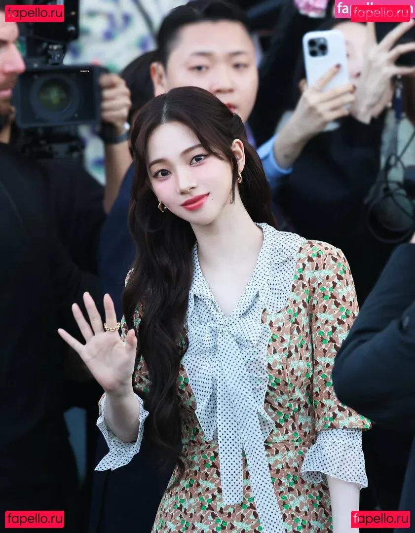 katarinabluu Onlyfans Photo Gallery 