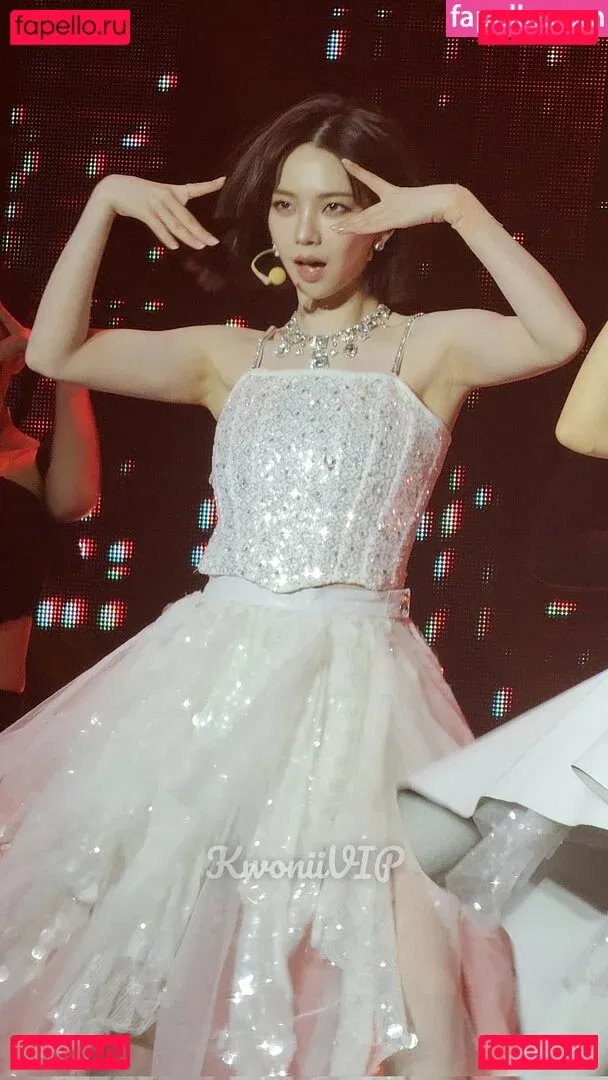 katarinabluu Onlyfans Photo Gallery 