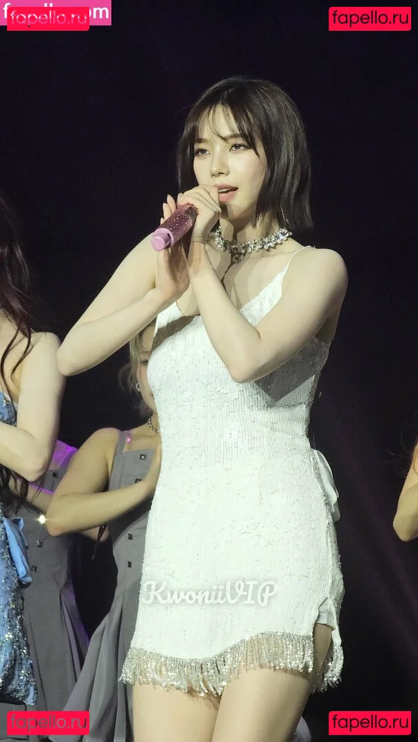 katarinabluu Onlyfans Photo Gallery 