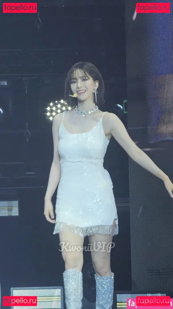 katarinabluu Onlyfans Photo Gallery 