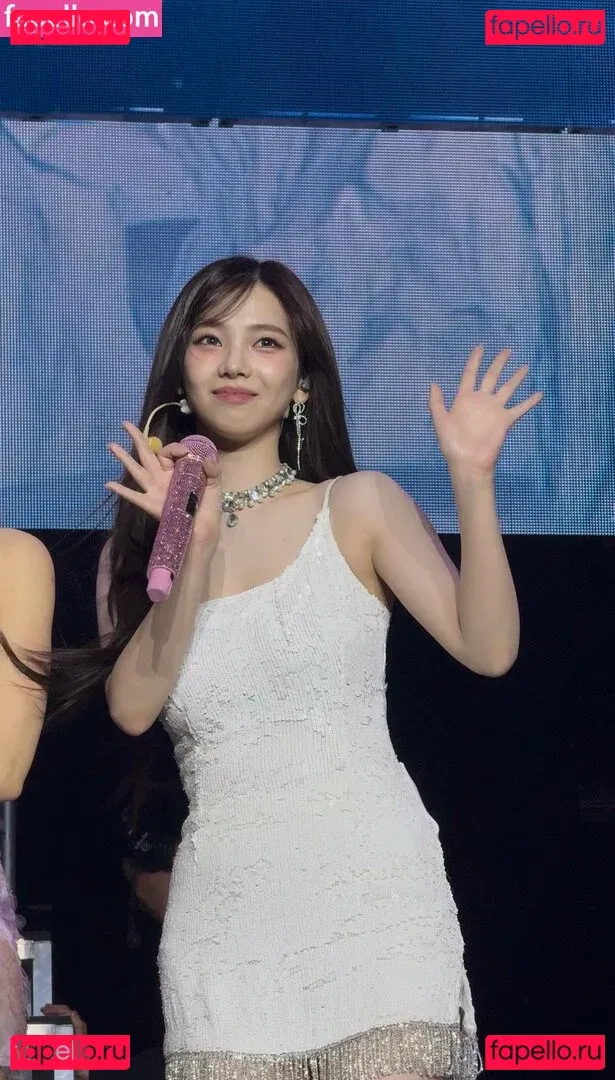 katarinabluu Onlyfans Photo Gallery 