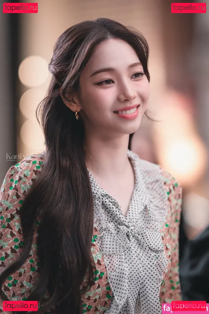 katarinabluu Onlyfans Photo Gallery 