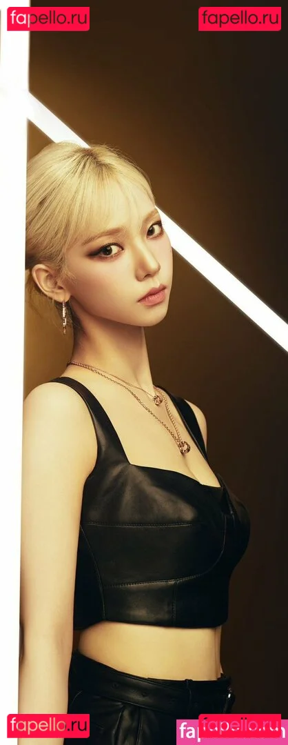 katarinabluu Onlyfans Photo Gallery 