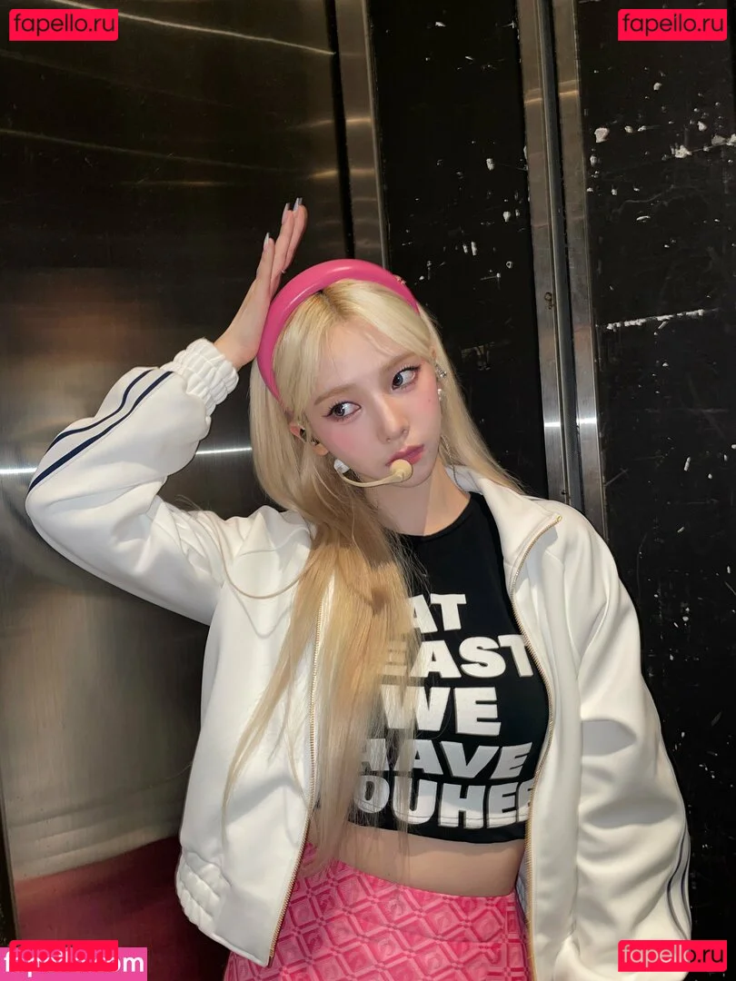 katarinabluu Onlyfans Photo Gallery 