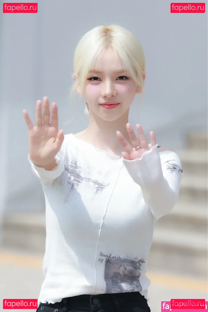 katarinabluu Onlyfans Photo Gallery 