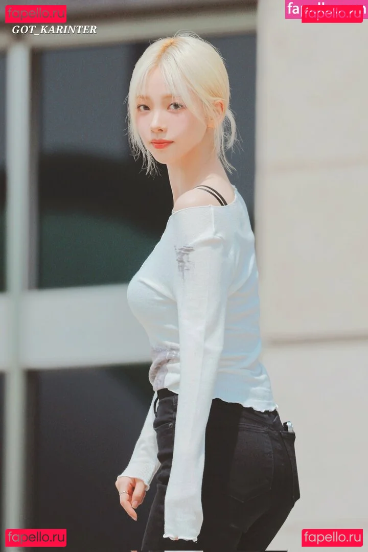 katarinabluu Onlyfans Photo Gallery 